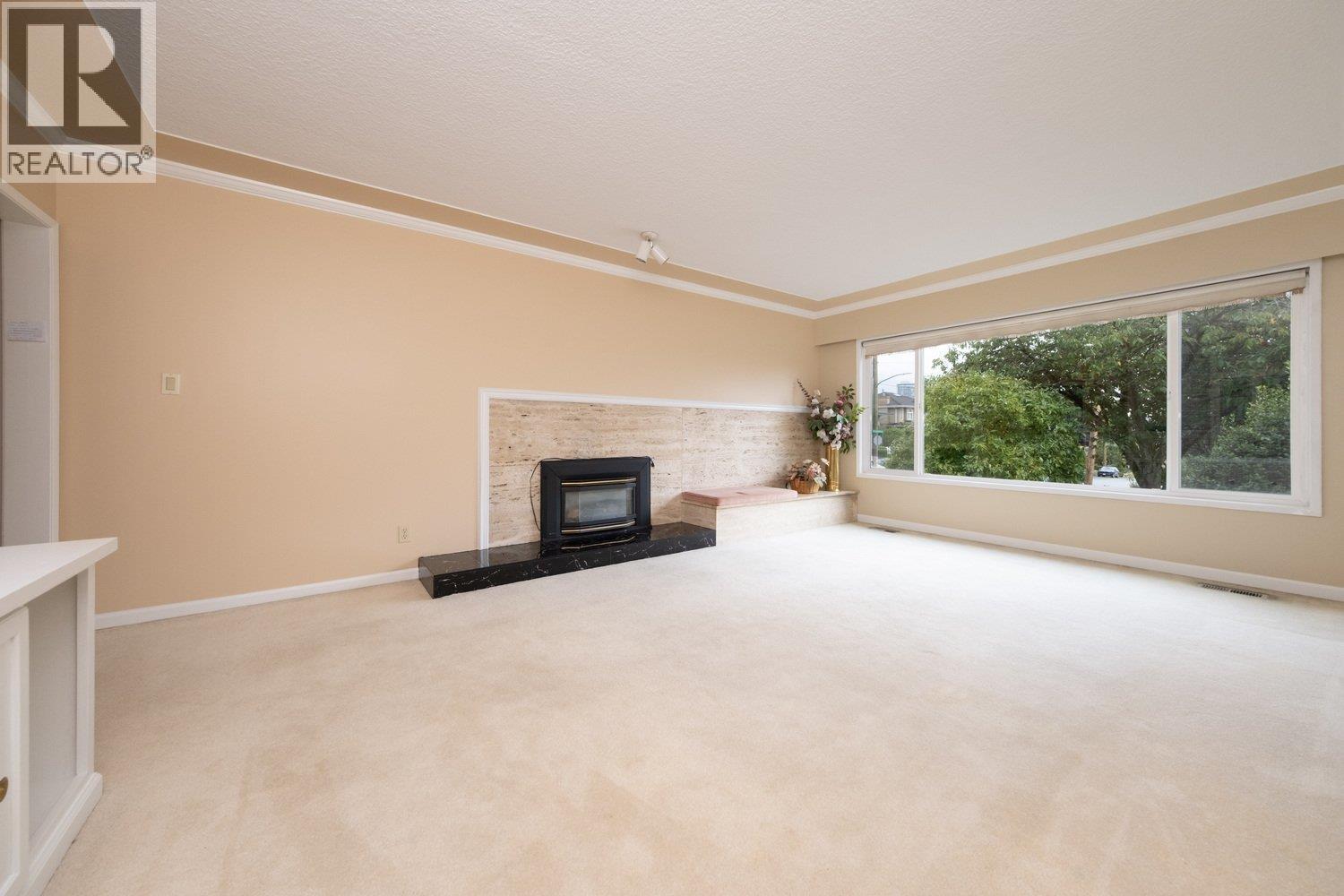775 Esmond Avenue Property Photo 3