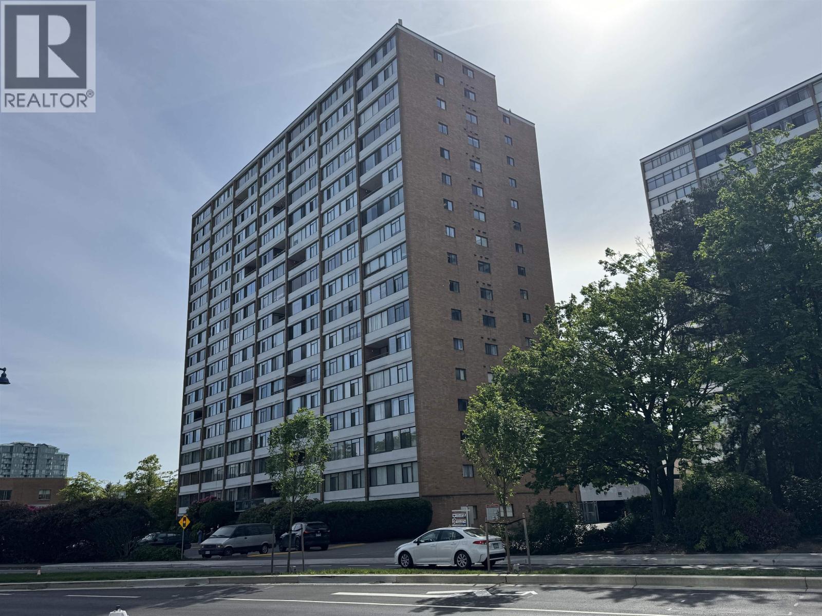 303 6651 MINORU BOULEVARD