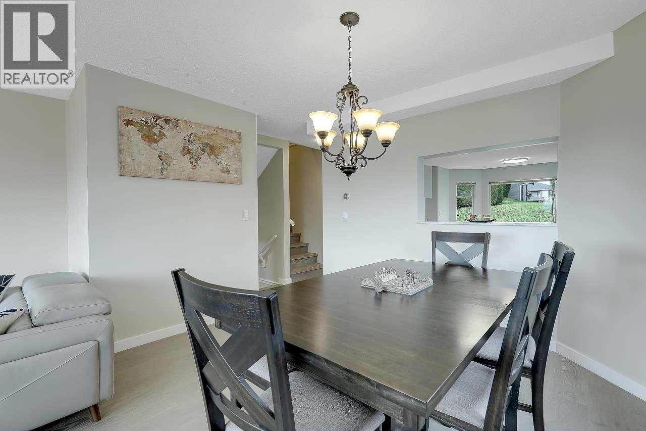 208 1140 Castle Crescent Property Photo 8