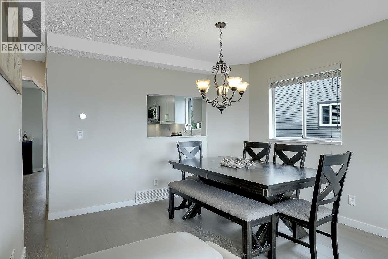 208 1140 Castle Crescent Property Photo 9