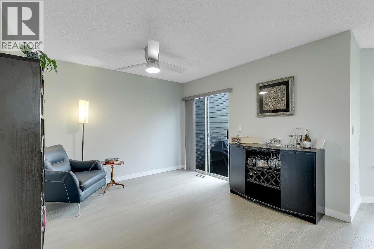 208 1140 Castle Crescent Property Photo 17