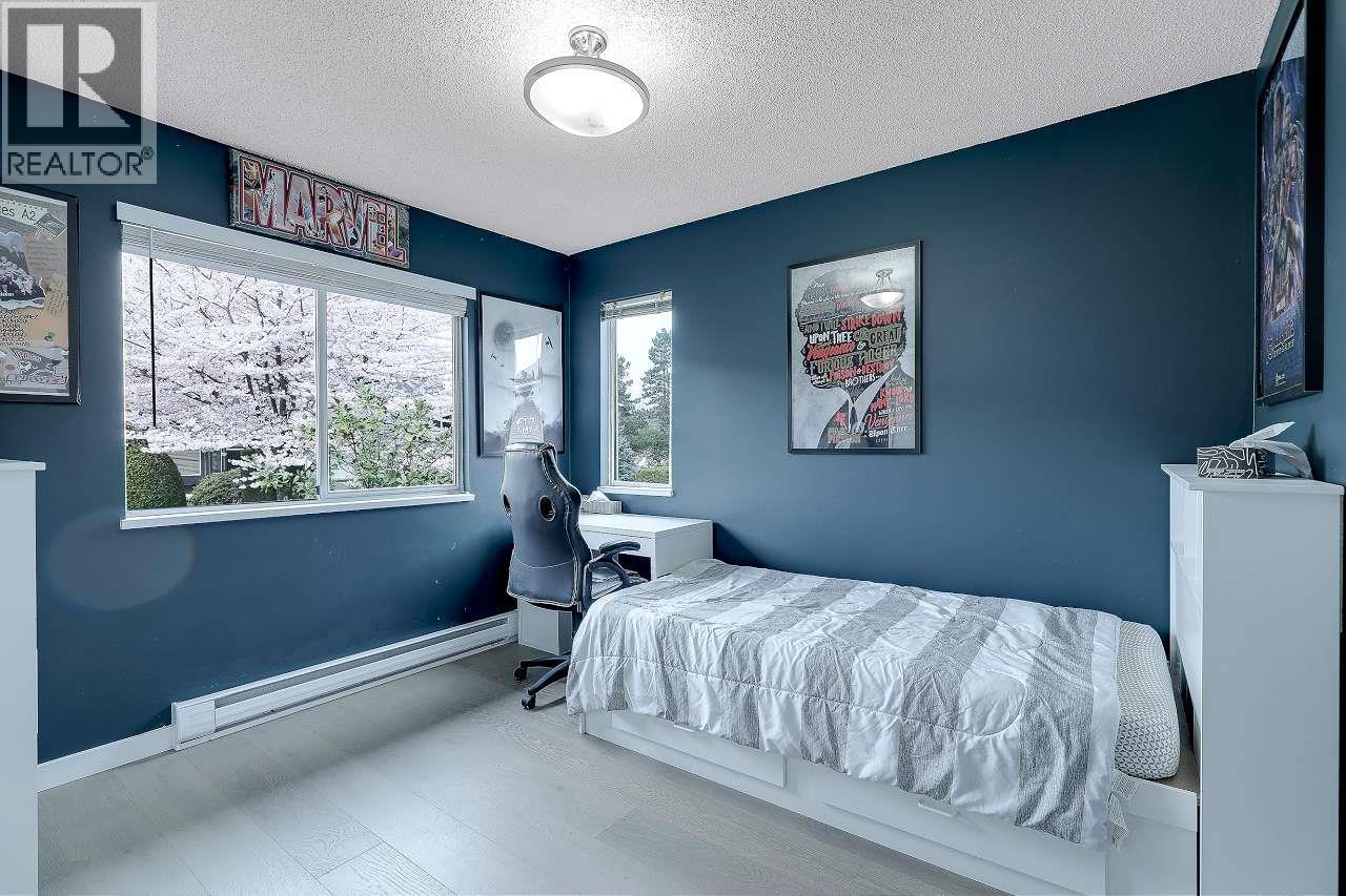 208 1140 Castle Crescent Property Photo 22