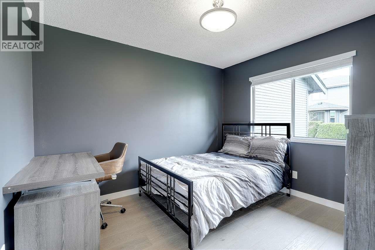 208 1140 Castle Crescent Property Photo 23
