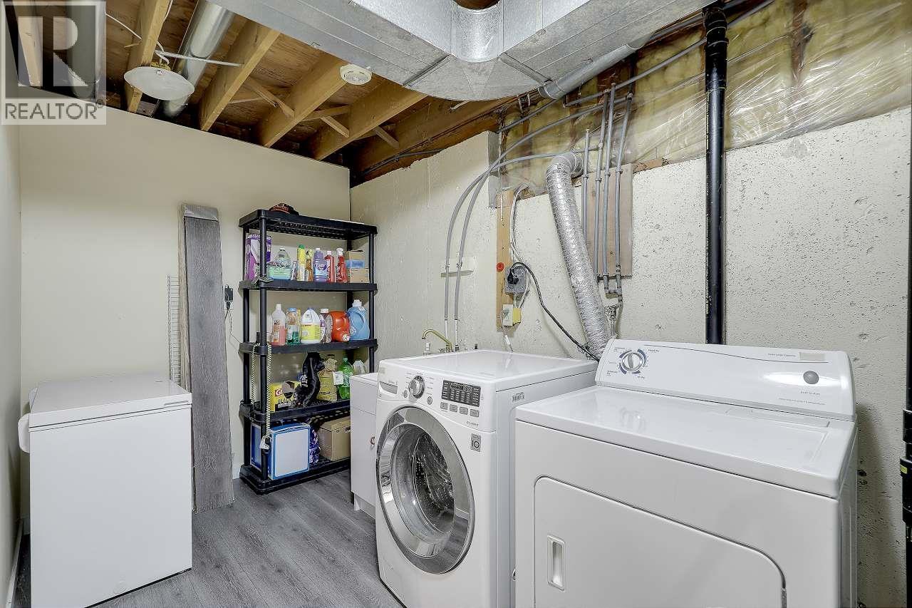 208 1140 Castle Crescent Property Photo 32