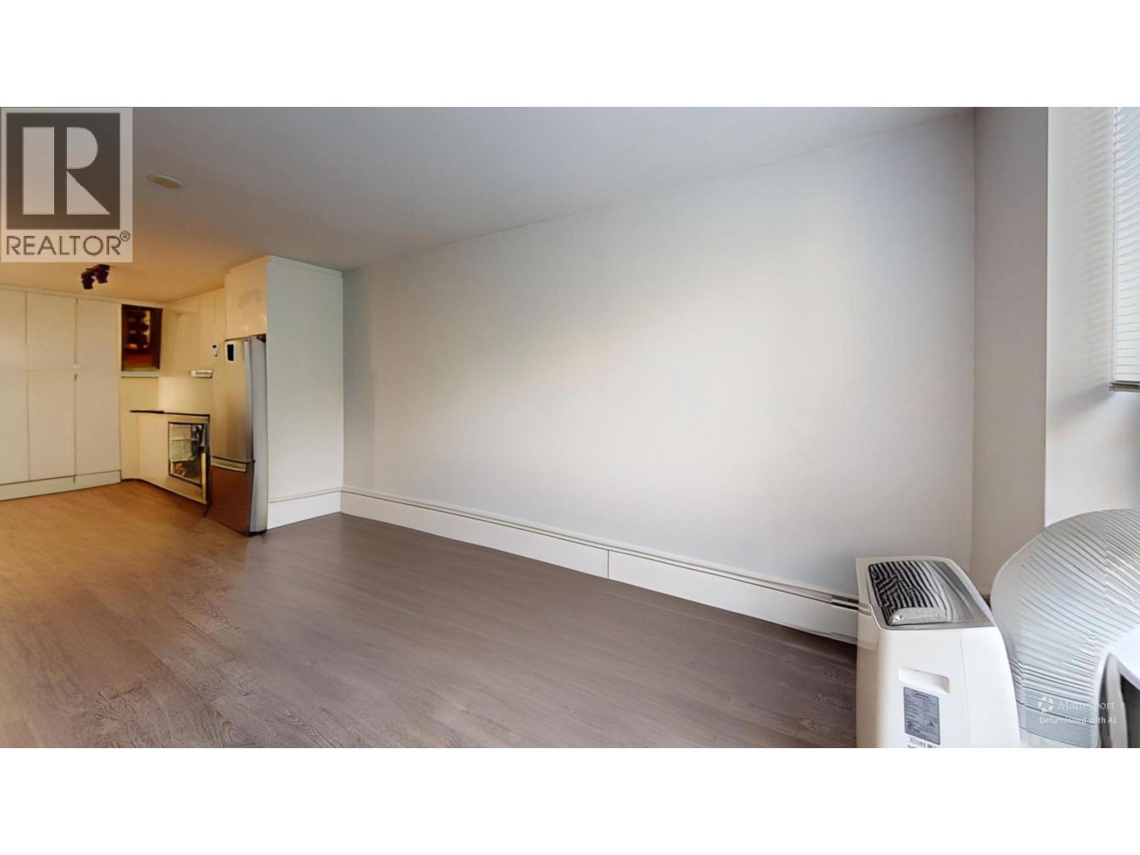 201 231 E Pender Street Property Photo 14