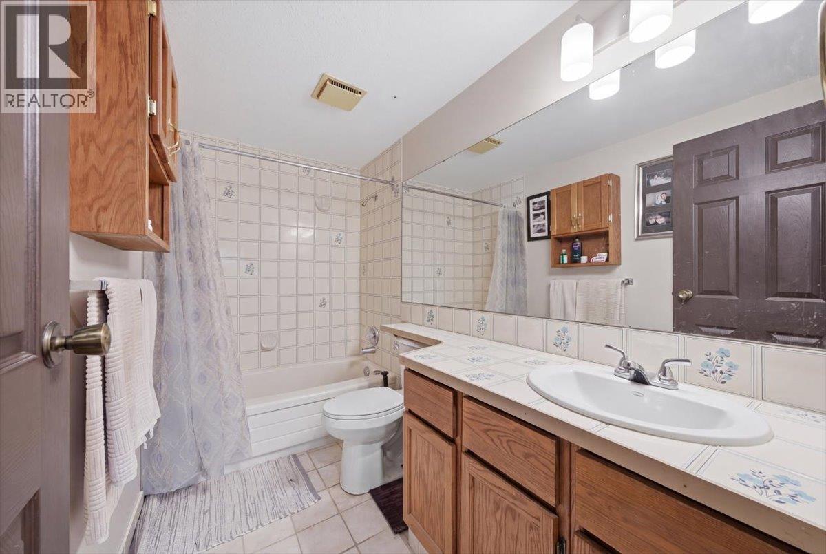 24 11900 228 Street Property Photo 21