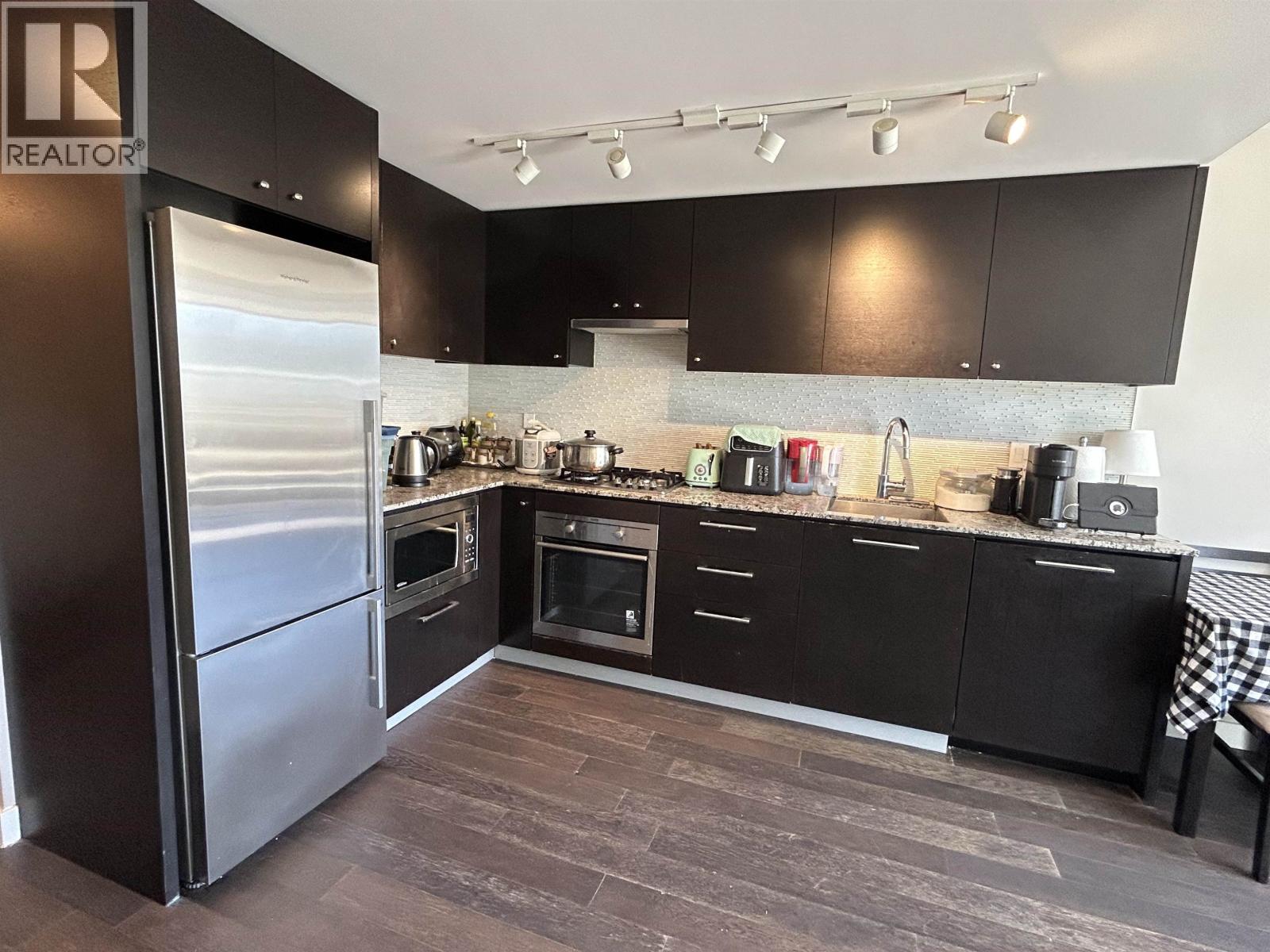 706 6180 Cooney Road Property Photo 4