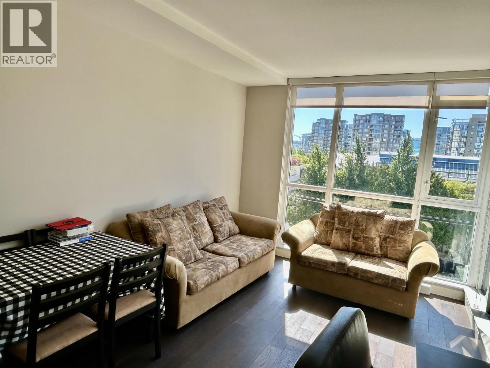 706 6180 Cooney Road Property Photo 6