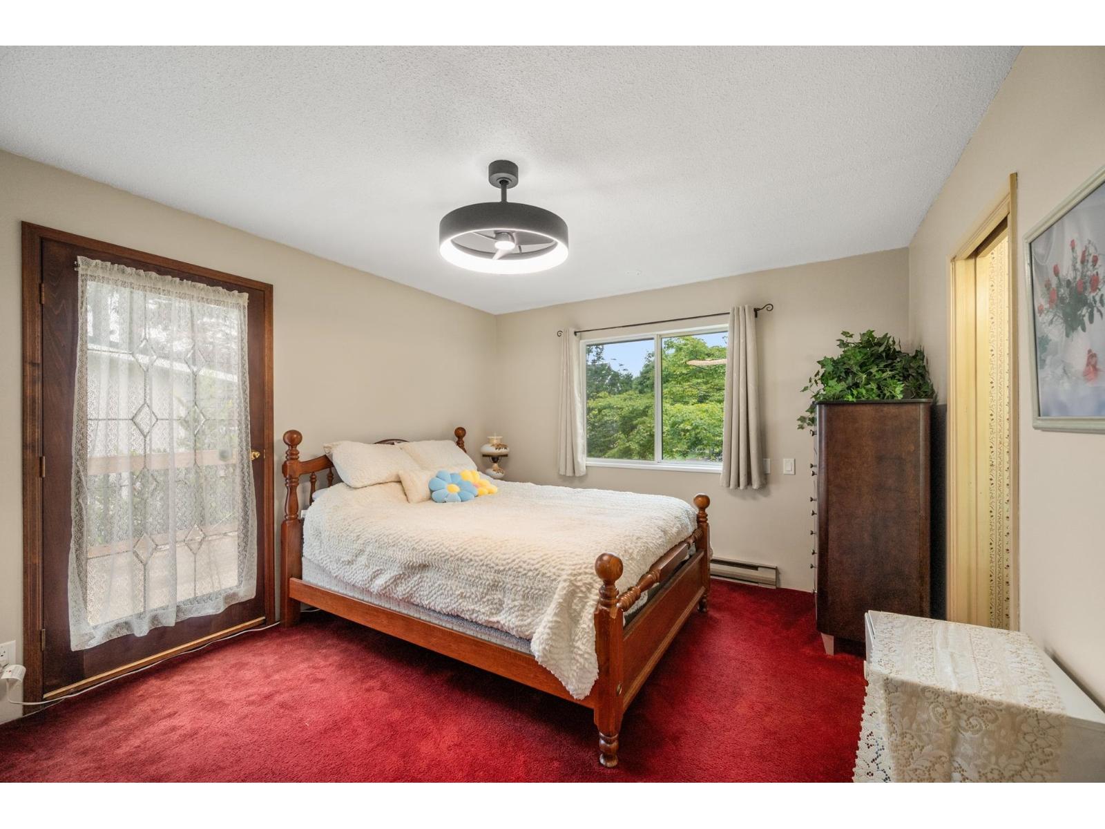 5910 135 Street Property Photo 12