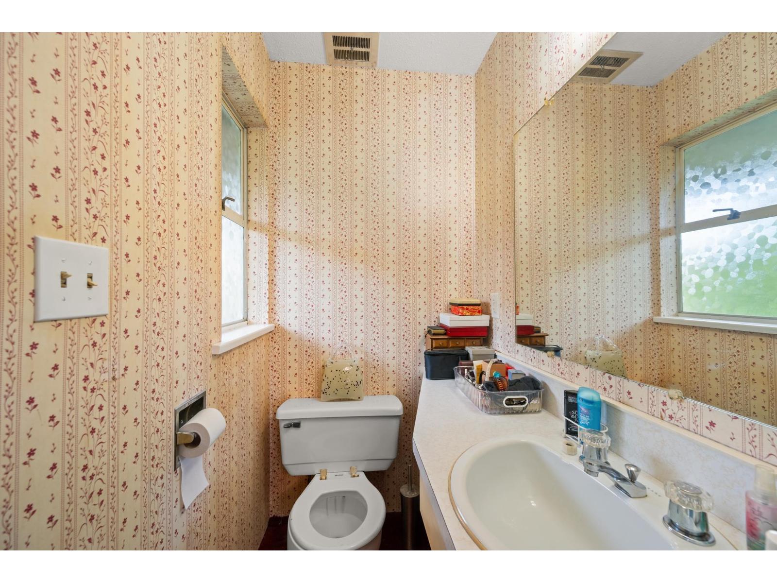 5910 135 Street Property Photo 13