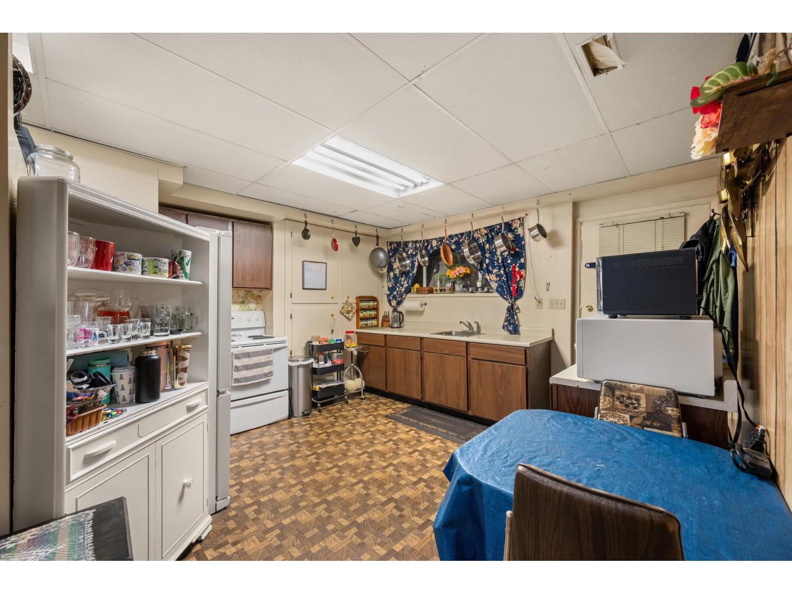 5910 135 Street Property Photo 19