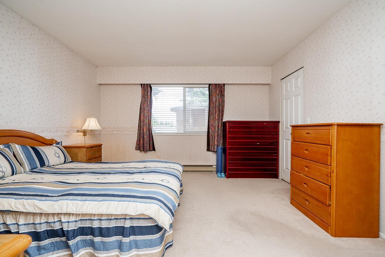 10764 Fraserglen Drive Property Photo 17