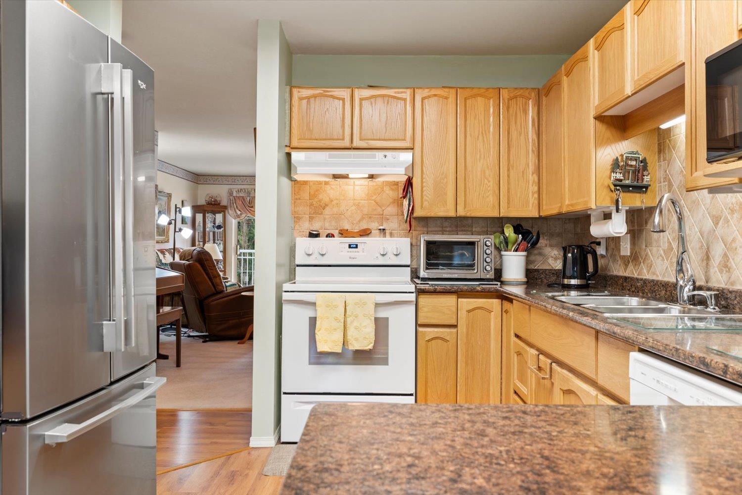 54 3110 Trafalgar Street Property Photo 15