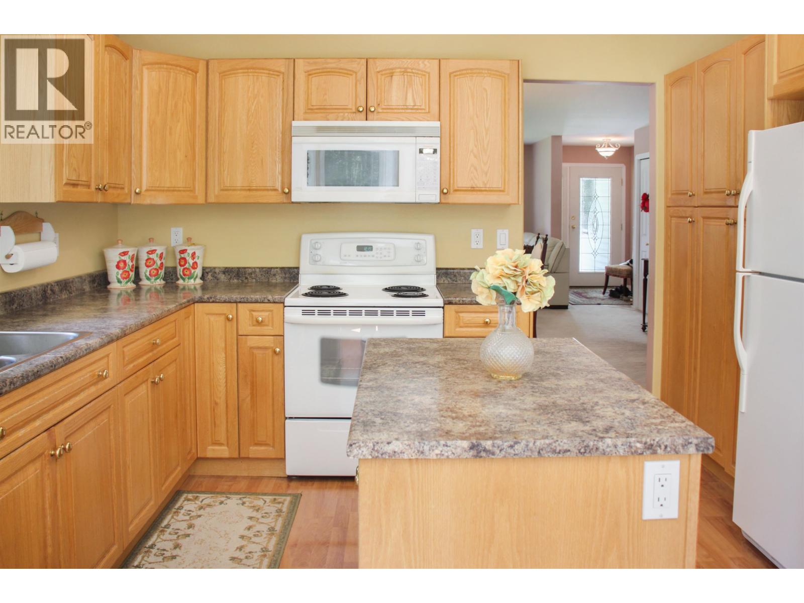 4775 Moneeyaw Road Property Photo 5