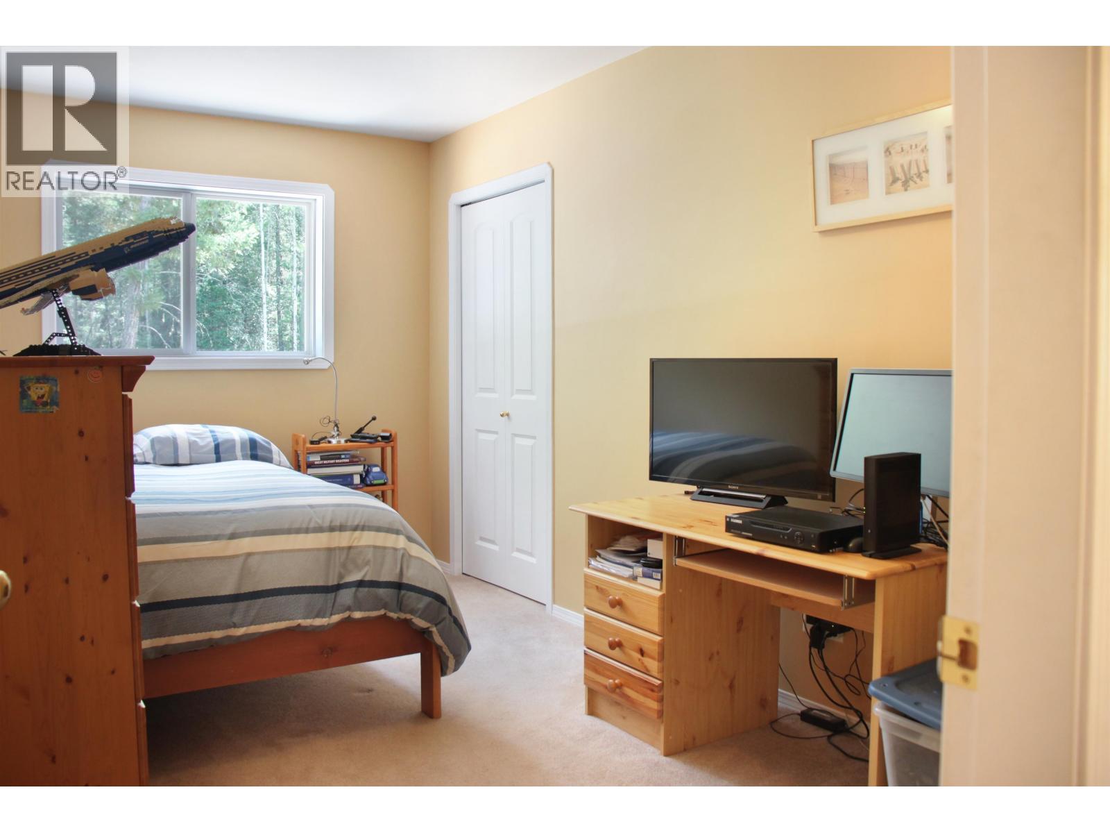 4775 Moneeyaw Road Property Photo 14