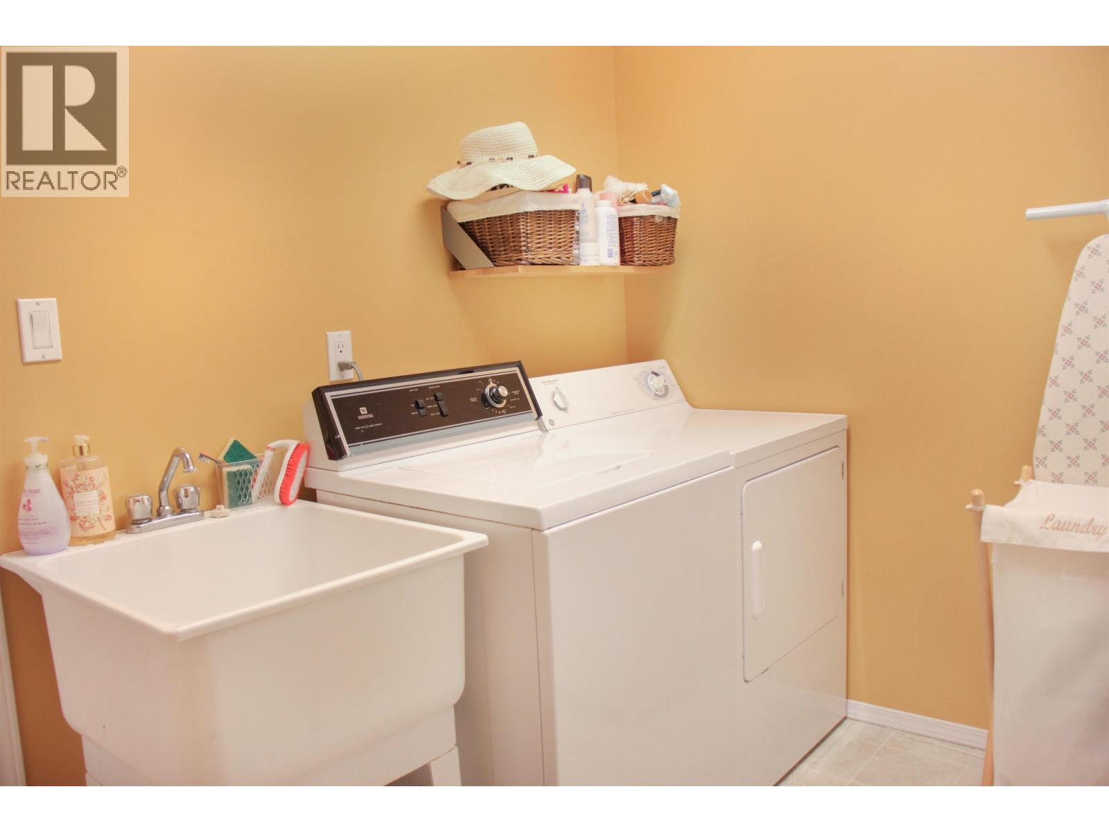 4775 Moneeyaw Road Property Photo 17