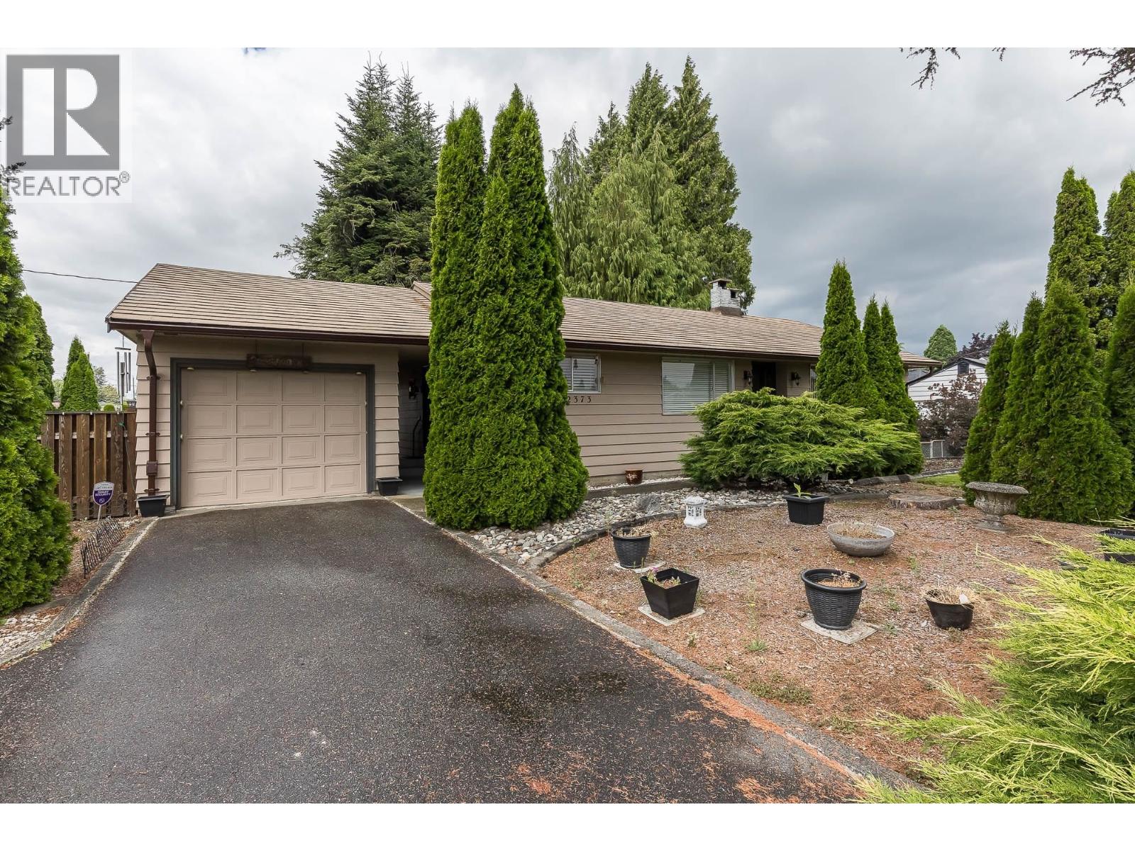 12373 203 Street Property Photo 2