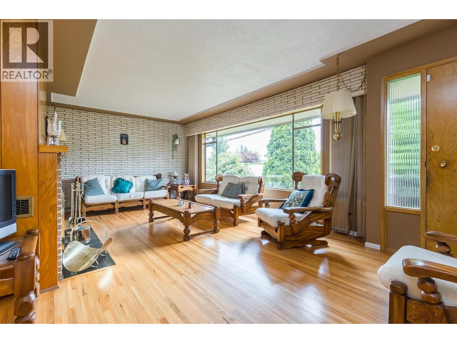 12373 203 Street Property Photo 11