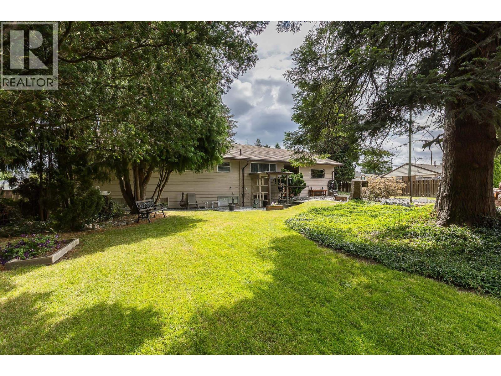 12373 203 Street Property Photo 32