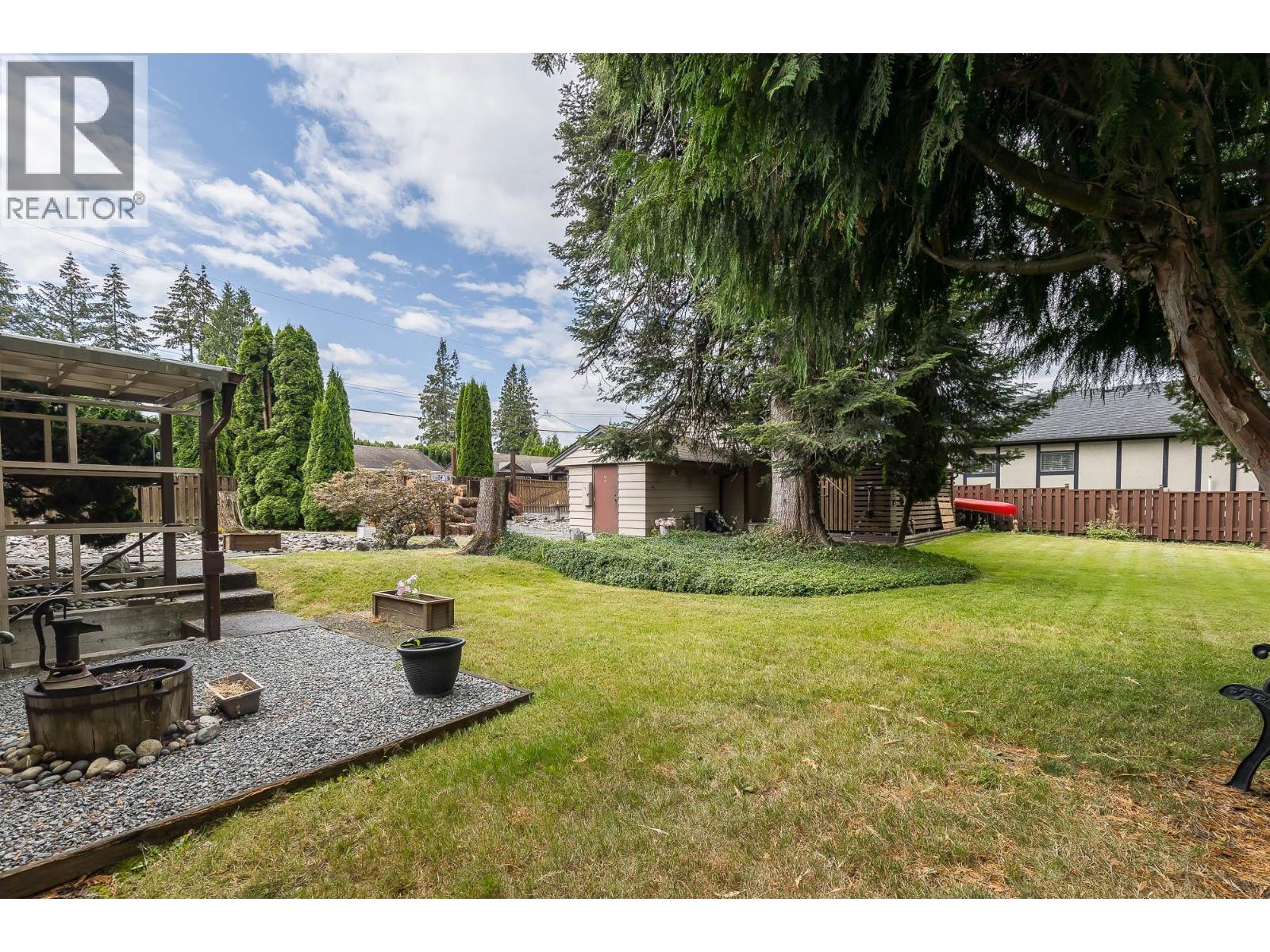 12373 203 Street Property Photo 33
