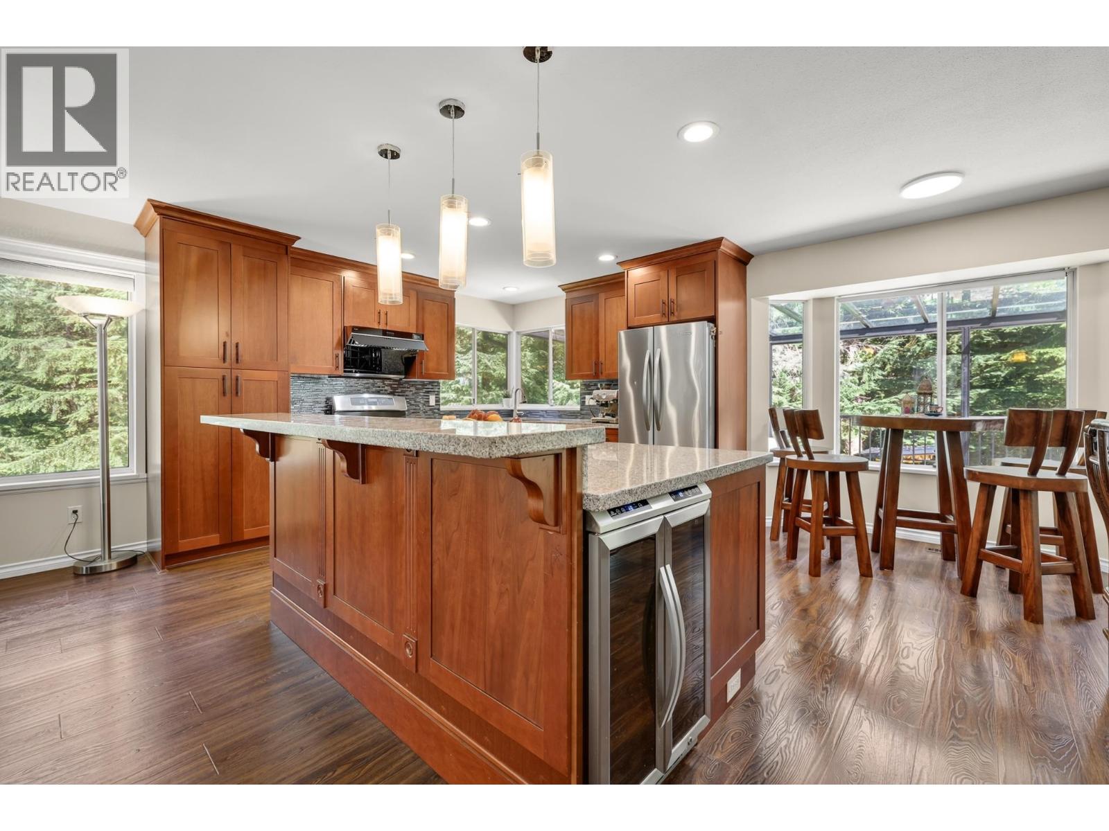 26115 124 Avenue Property Photo 6