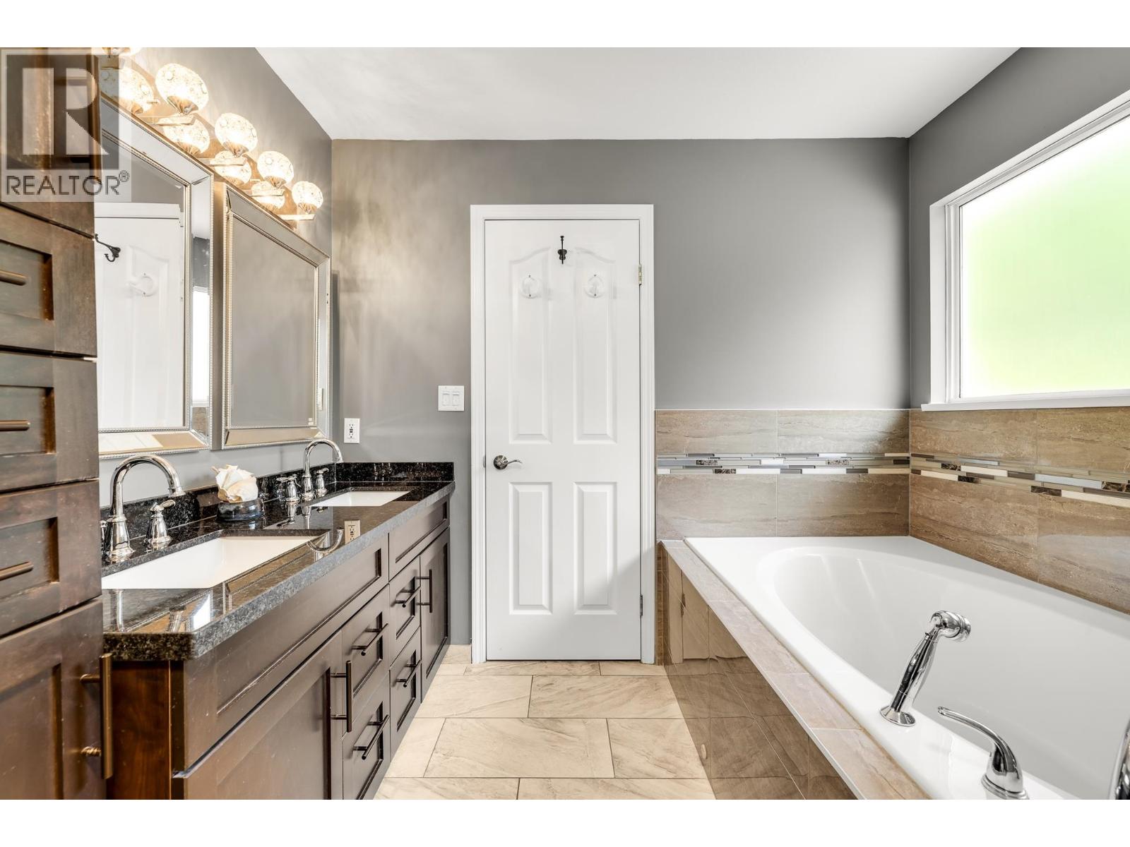 26115 124 Avenue Property Photo 13