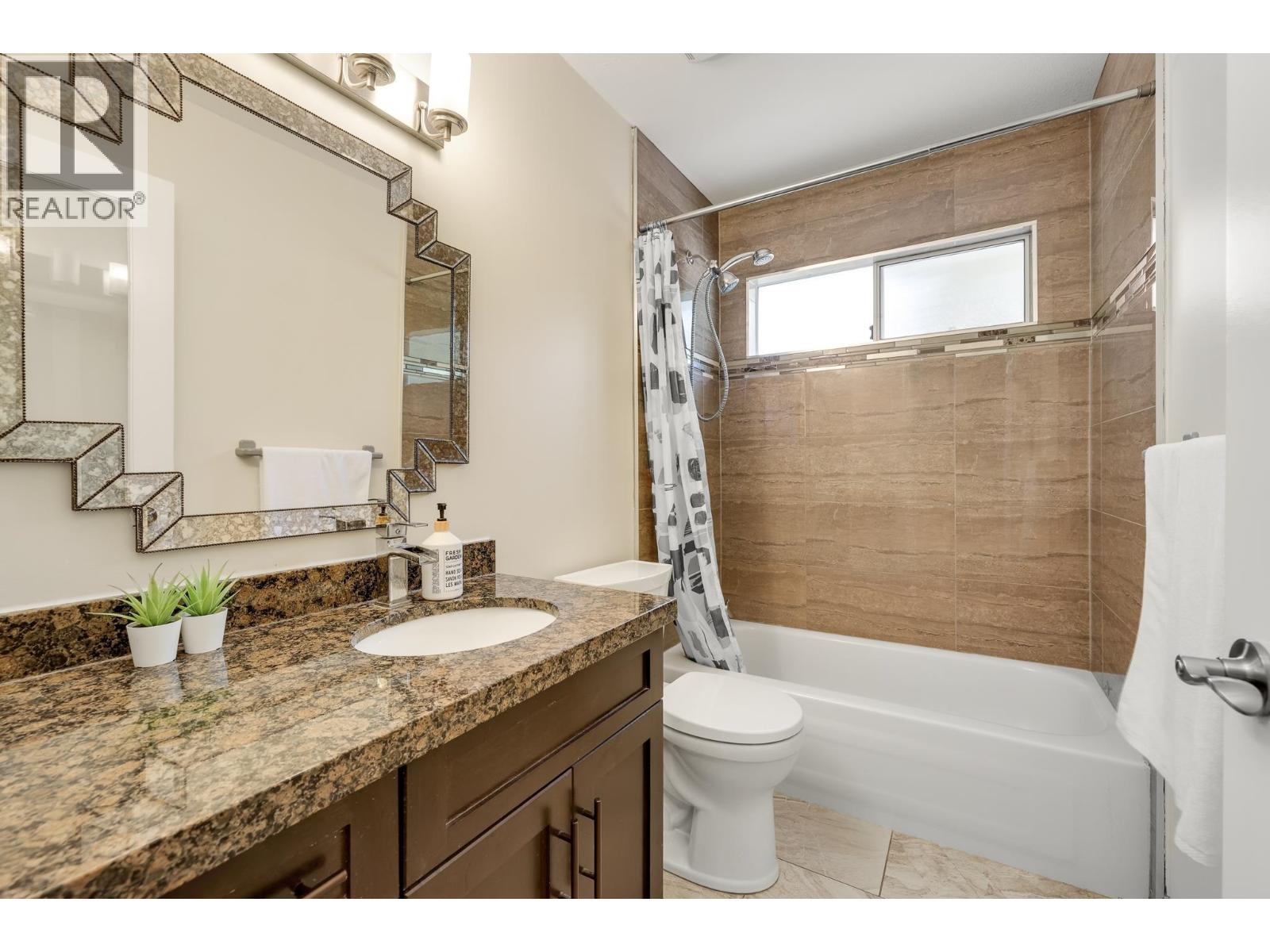 26115 124 Avenue Property Photo 16