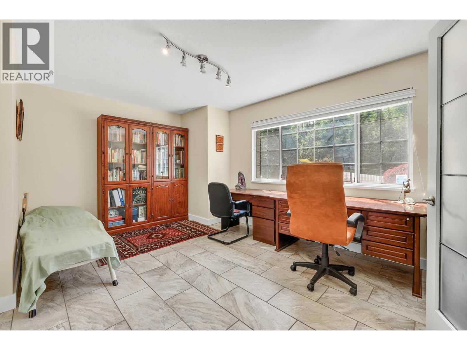26115 124 Avenue Property Photo 17
