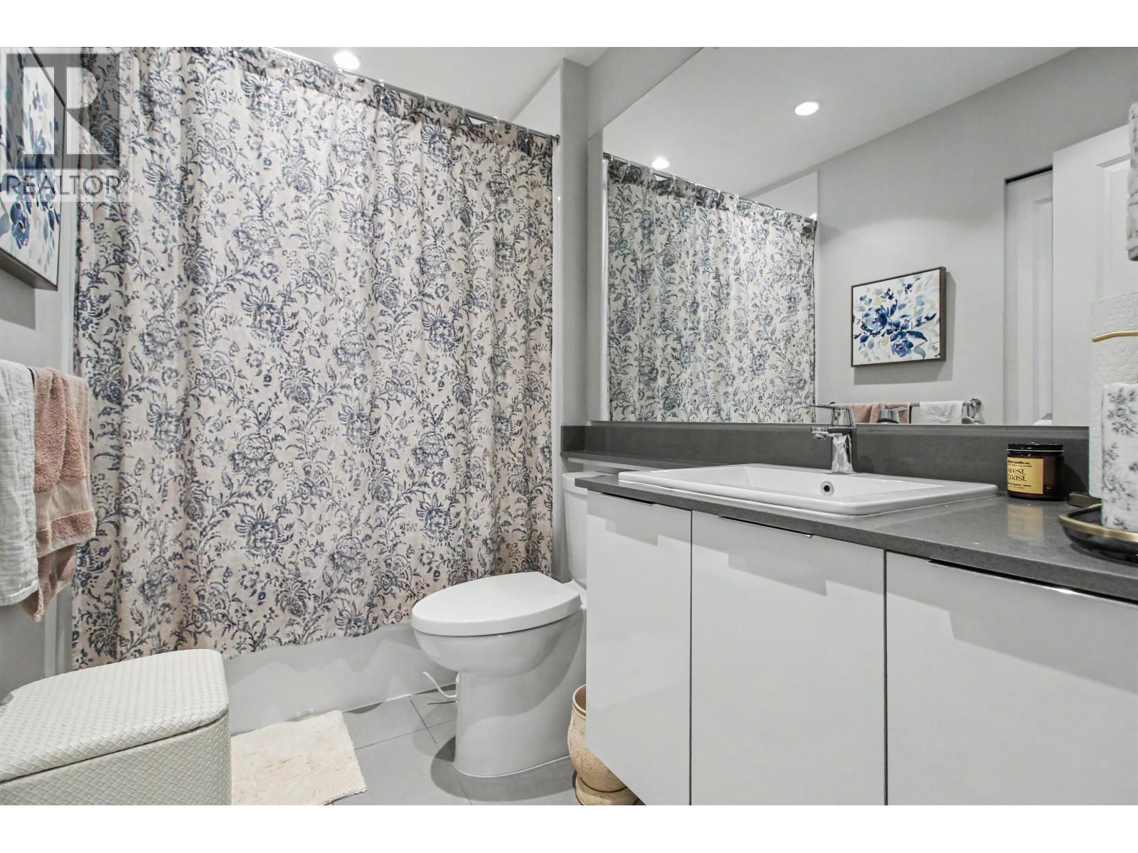 122 2651 Library Lane Property Photo 13