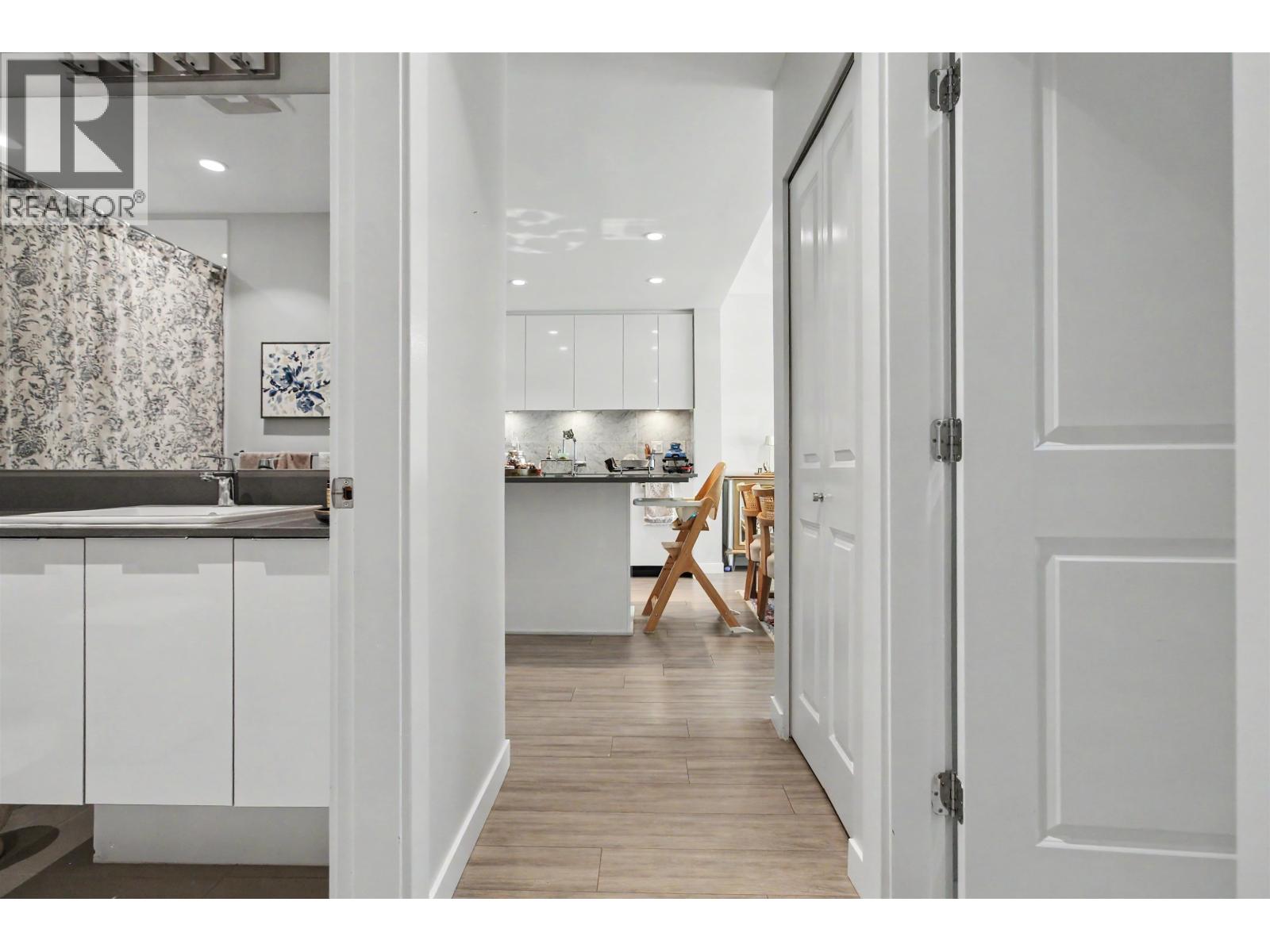 122 2651 Library Lane Property Photo 20