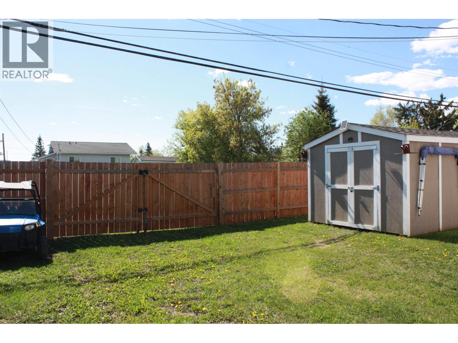 10074 99 Street Property Photo 31