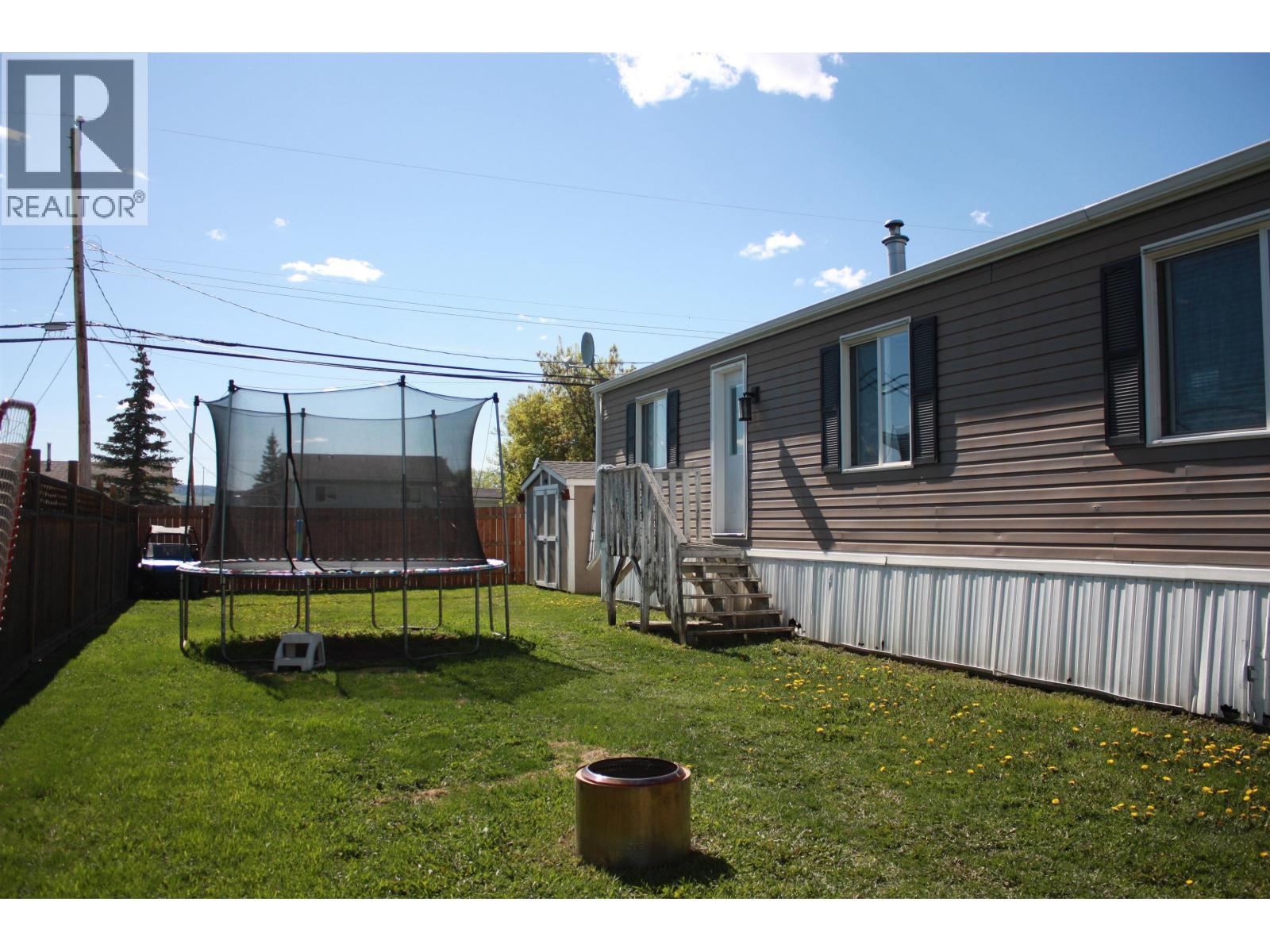 10074 99 Street Property Photo 32