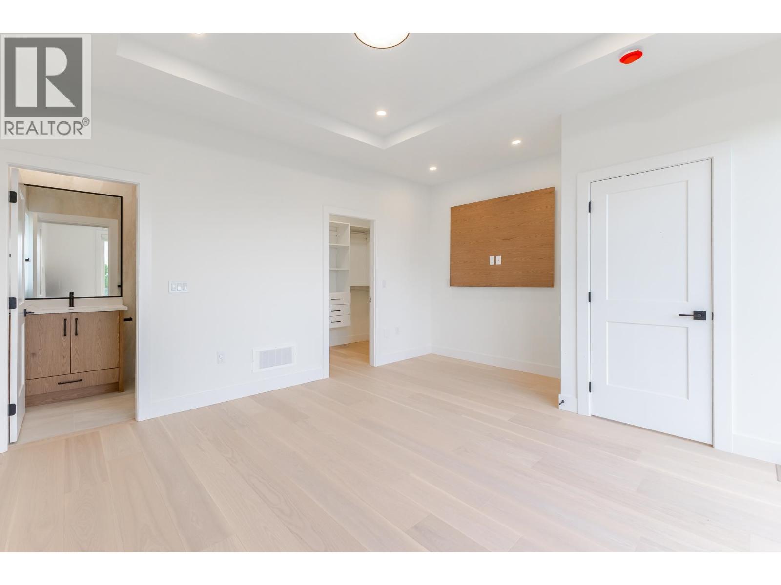101 1045 Quadling Avenue Property Photo 17