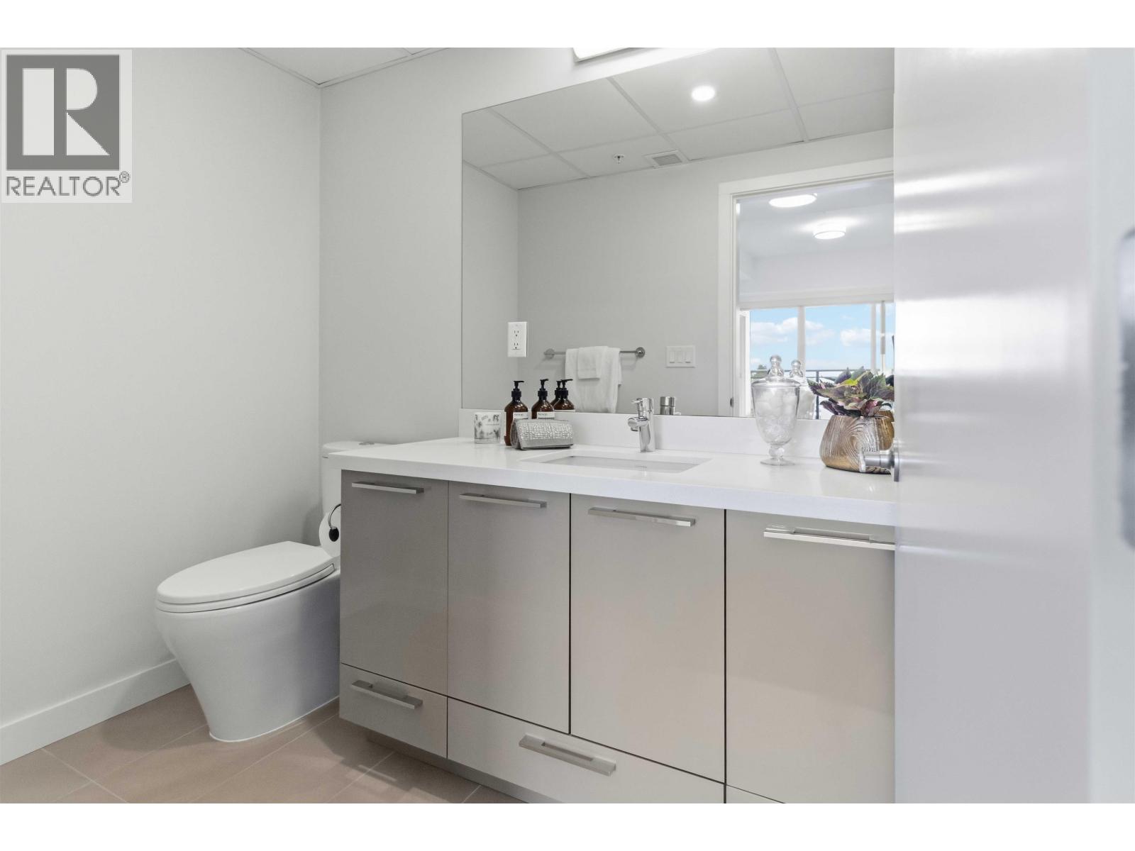 502 10177 River Drive Property Photo 16