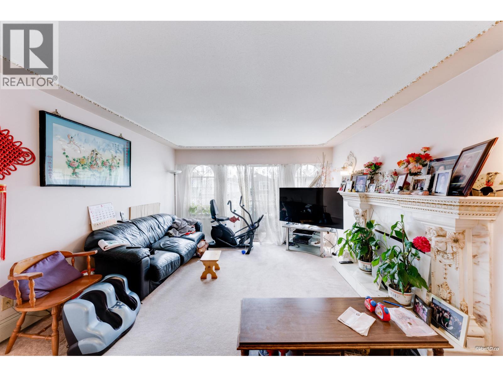 2945 E Graveley Street Property Photo 3