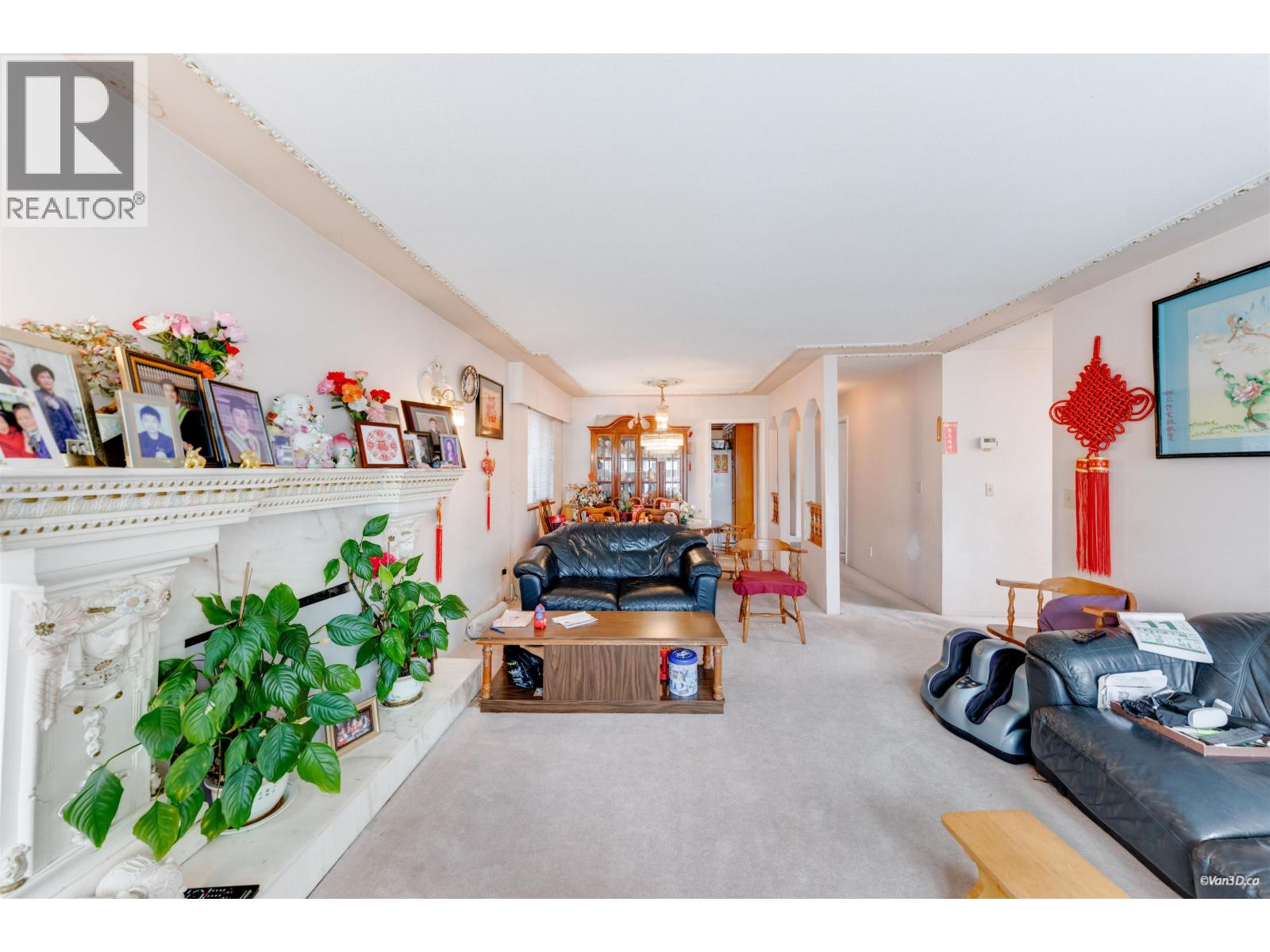 2945 E Graveley Street Property Photo 4
