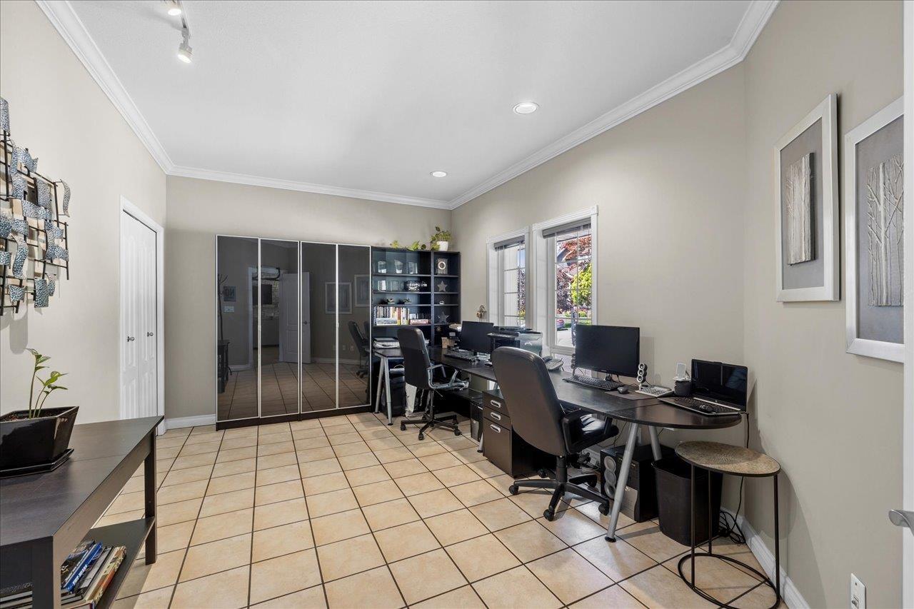 16248 59 Avenue Property Photo 13