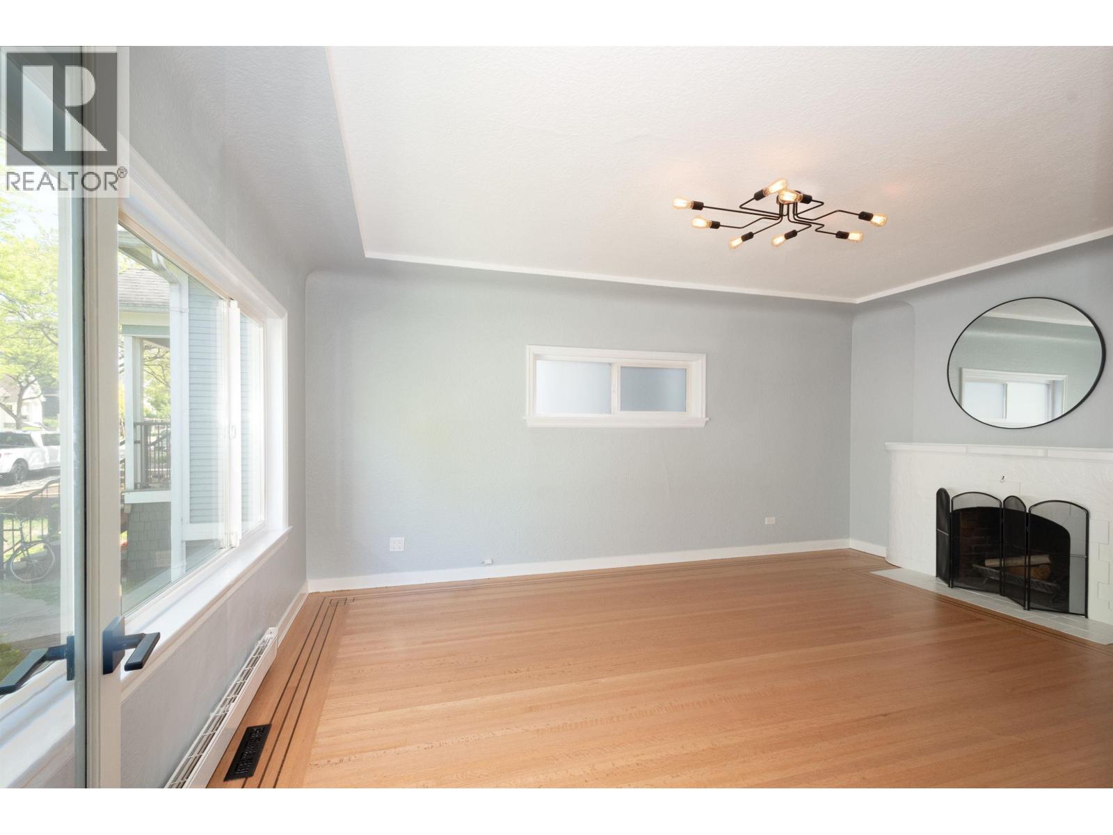 3120 Turner Street Property Photo 4