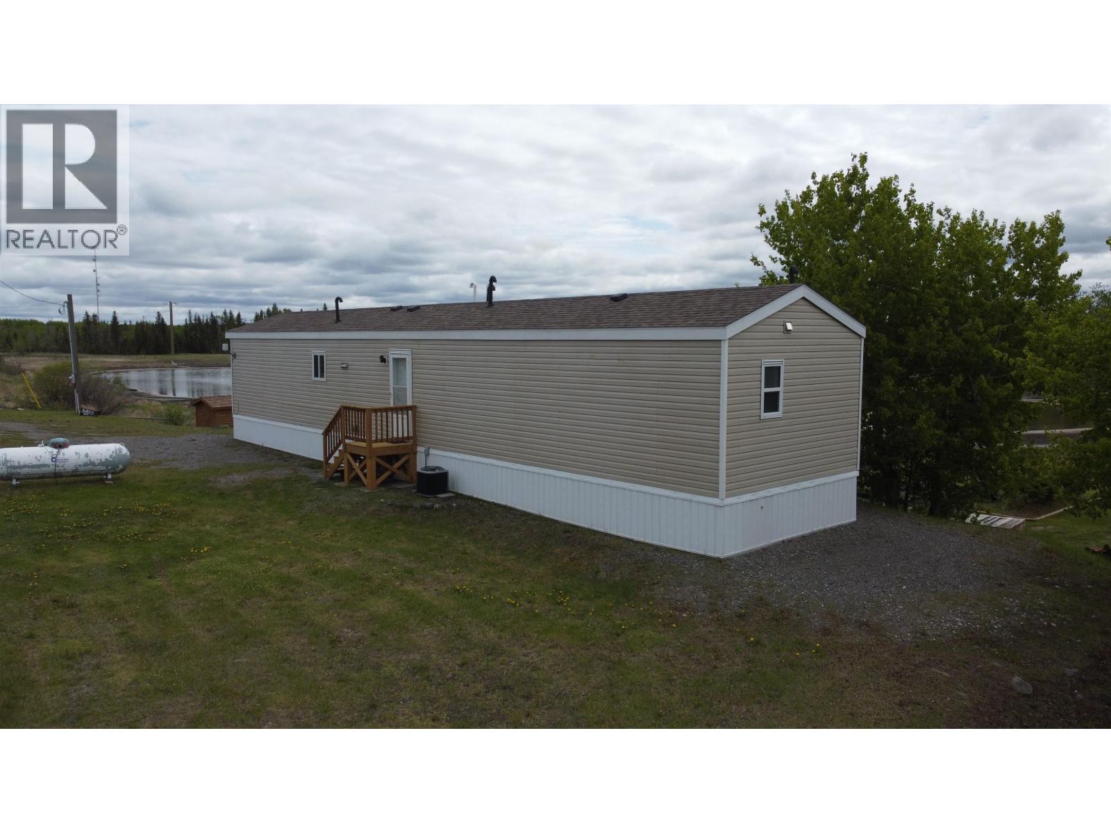 2510 North Bonaparte Road Property Photo 3