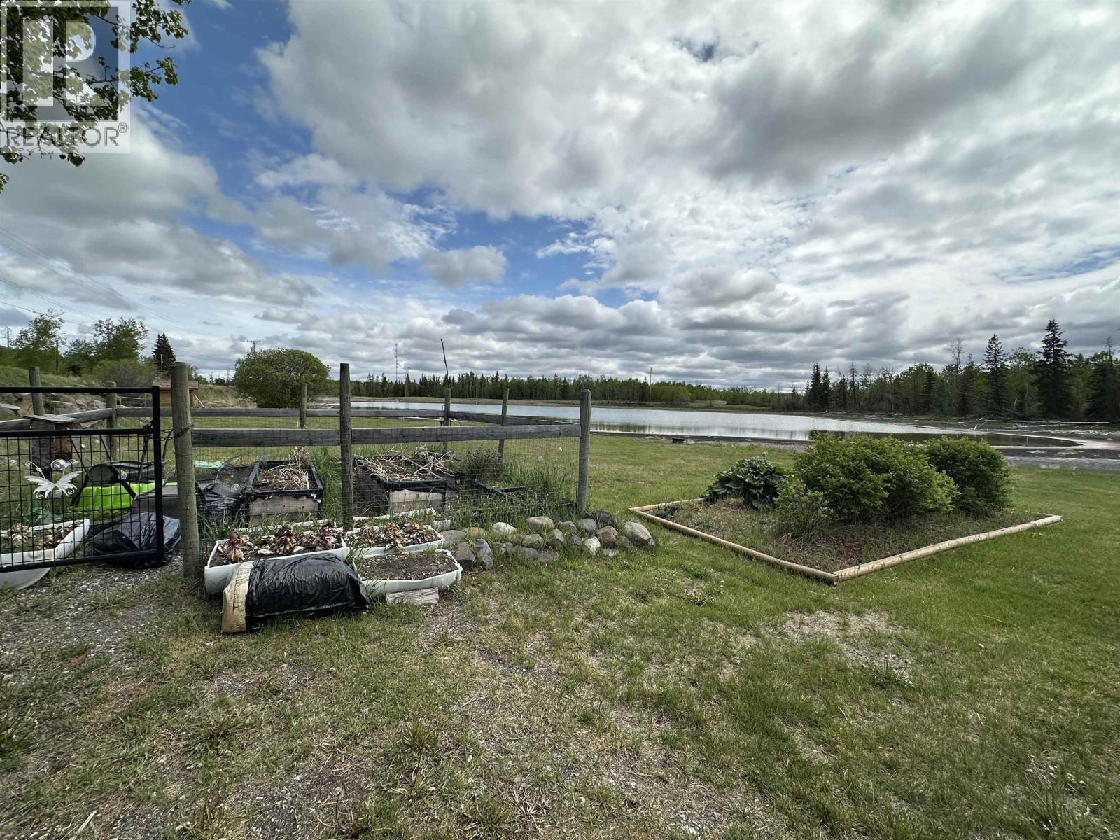 2510 North Bonaparte Road Property Photo 10