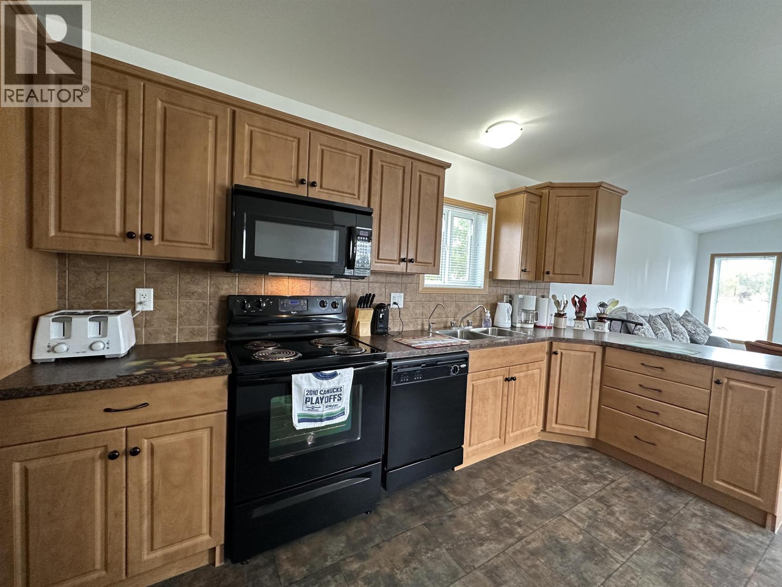 2510 North Bonaparte Road Property Photo 13