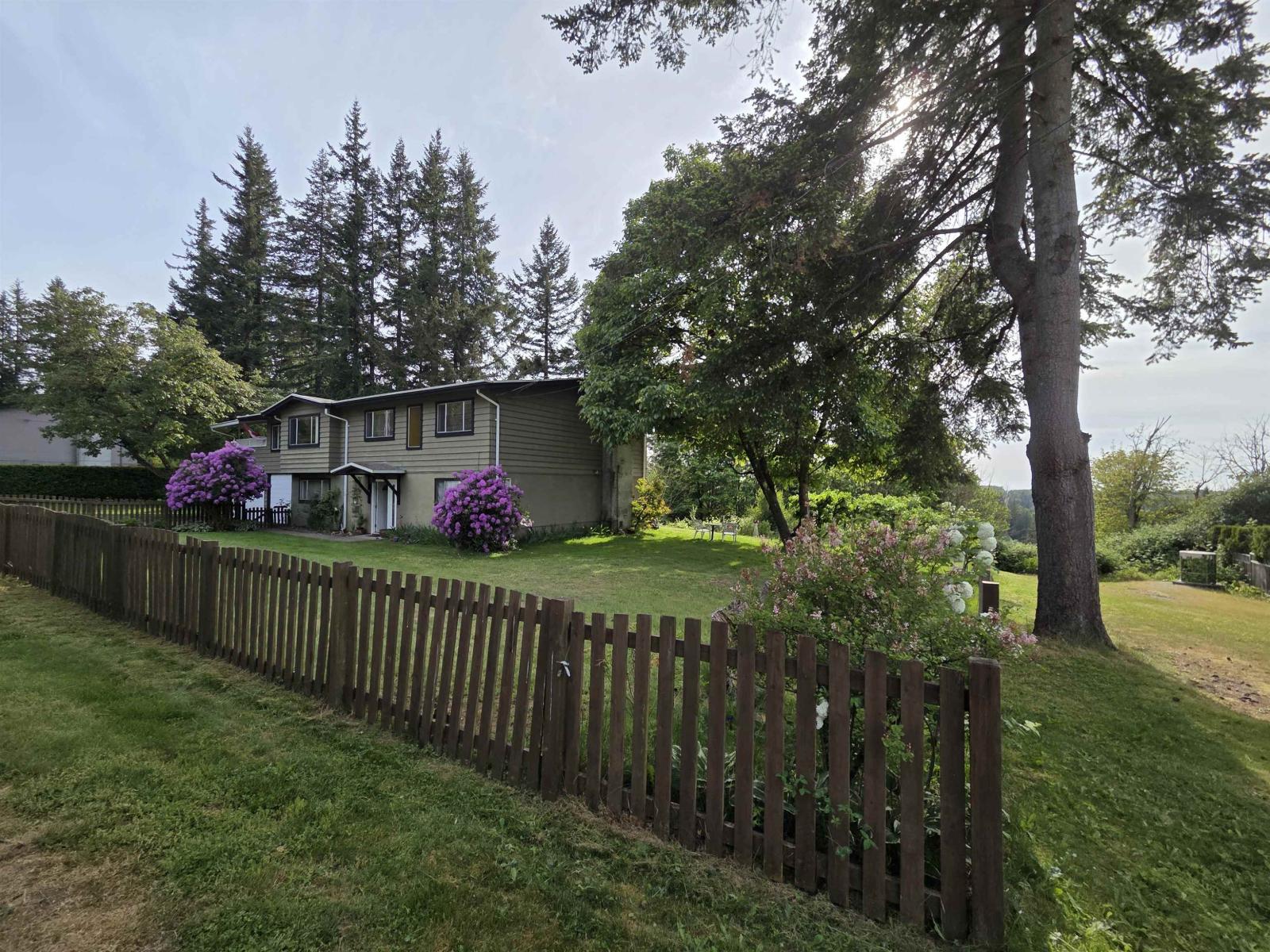5185 234 Street Property Photo 2