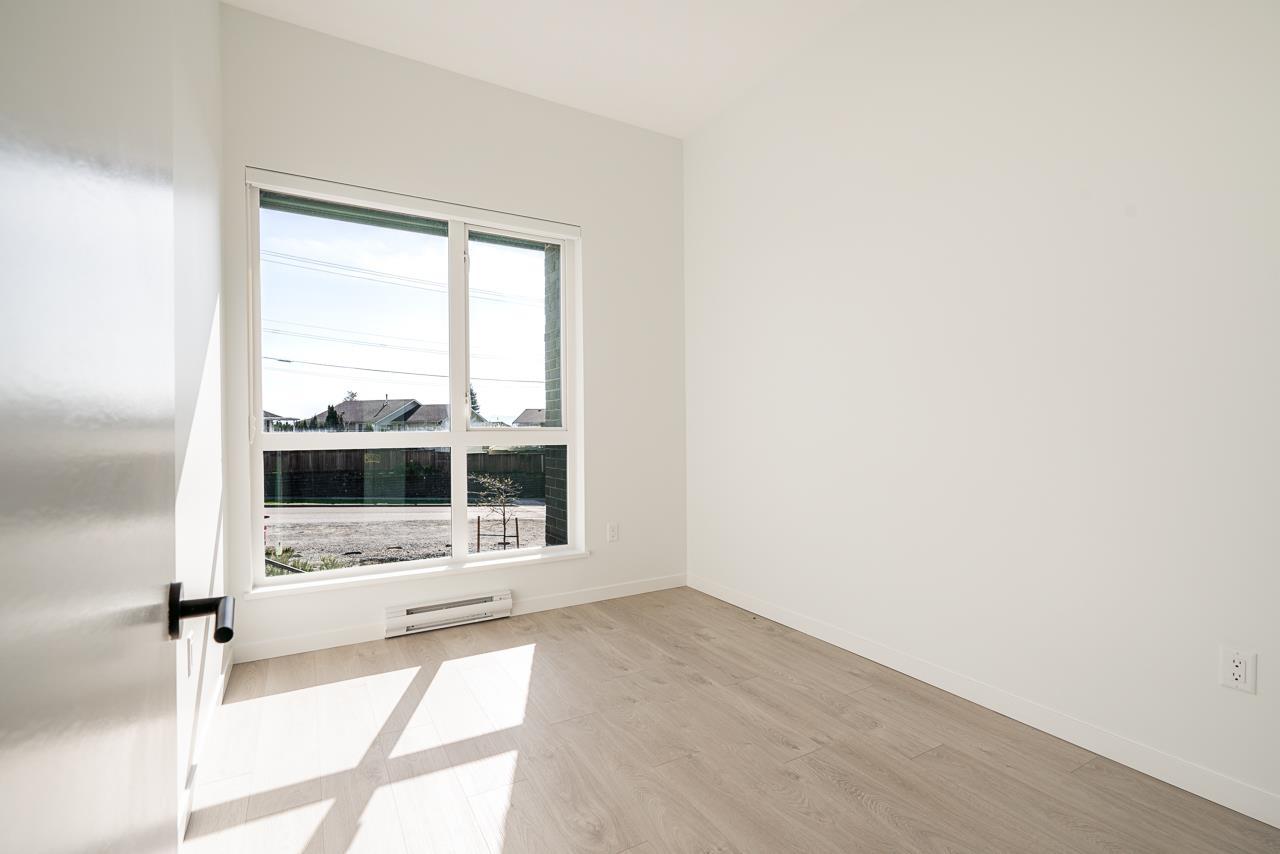 304 19577 65b Avenue Property Photo 15