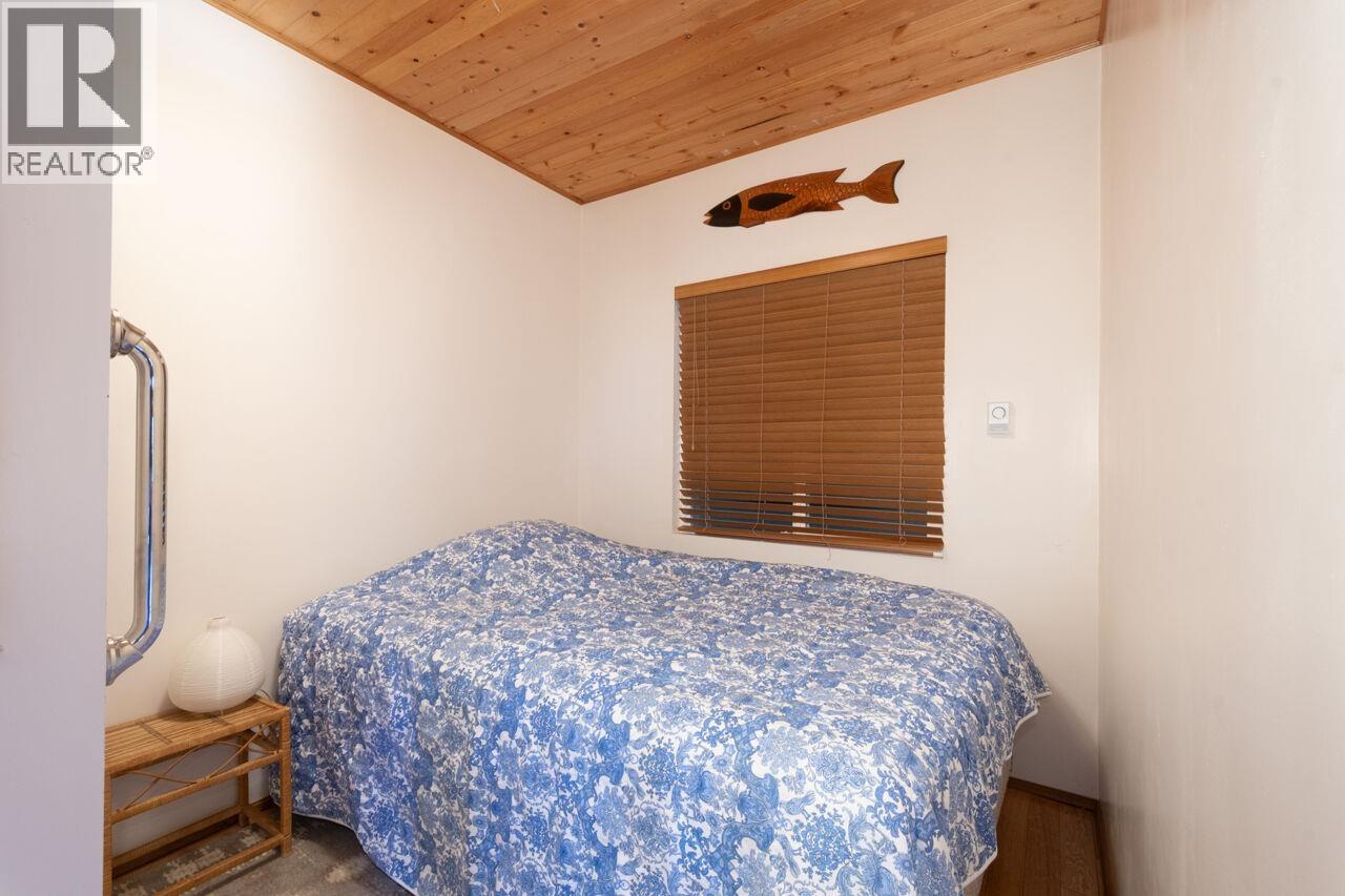847 Captain's Way Property Photo 8