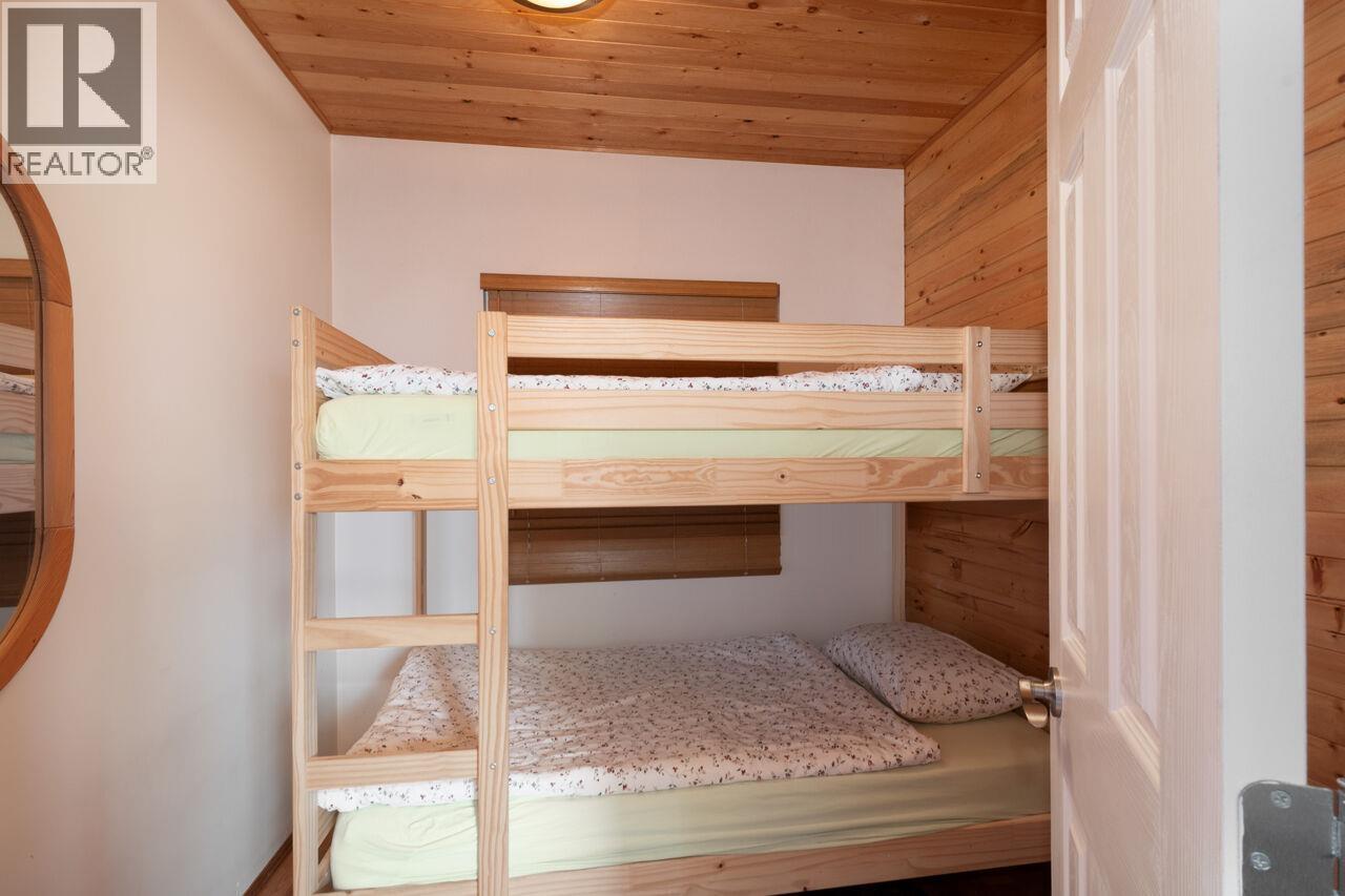 847 Captain's Way Property Photo 9