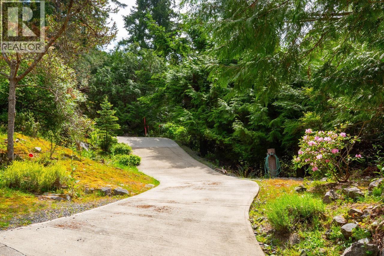 847 Captain's Way Property Photo 18