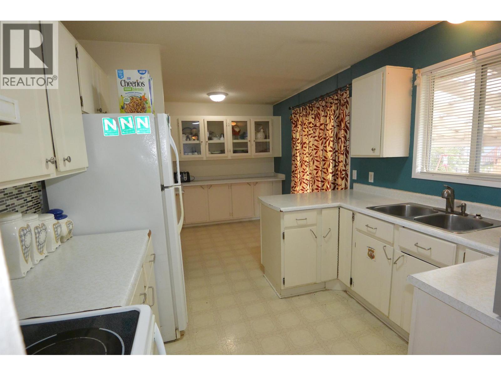 3360 Gillespie Road Property Photo 8