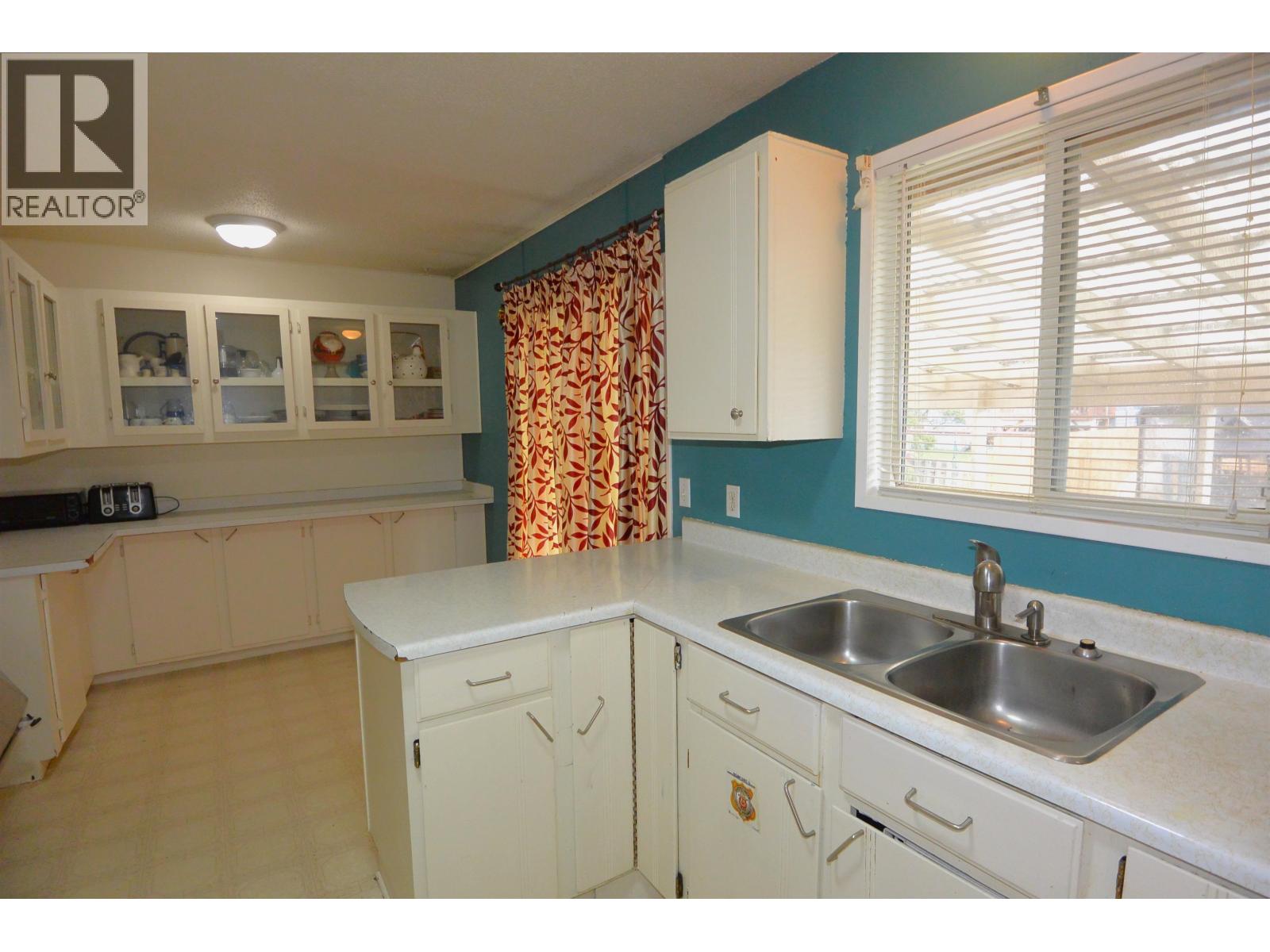 3360 Gillespie Road Property Photo 9