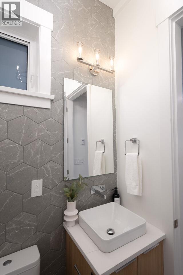 4424 W 4th Avenue Property Photo 19