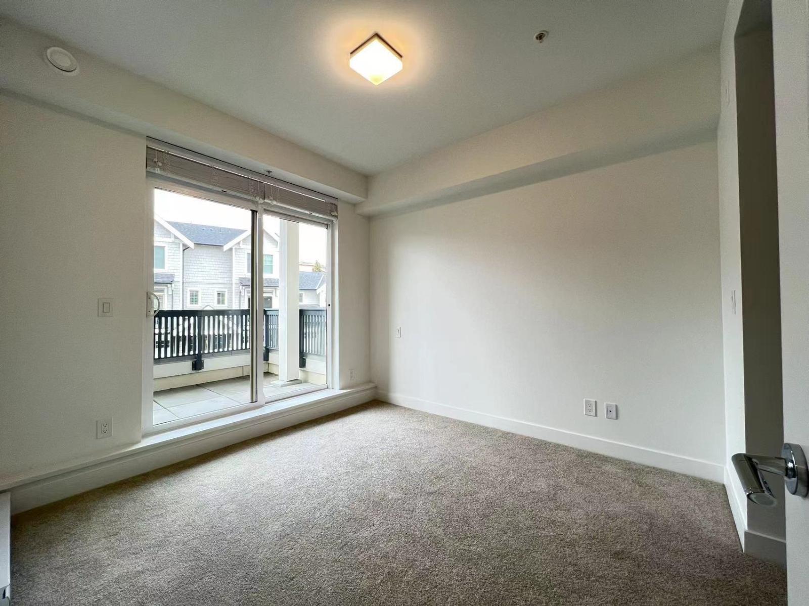 B206 20487 65 Avenue Property Photo 8